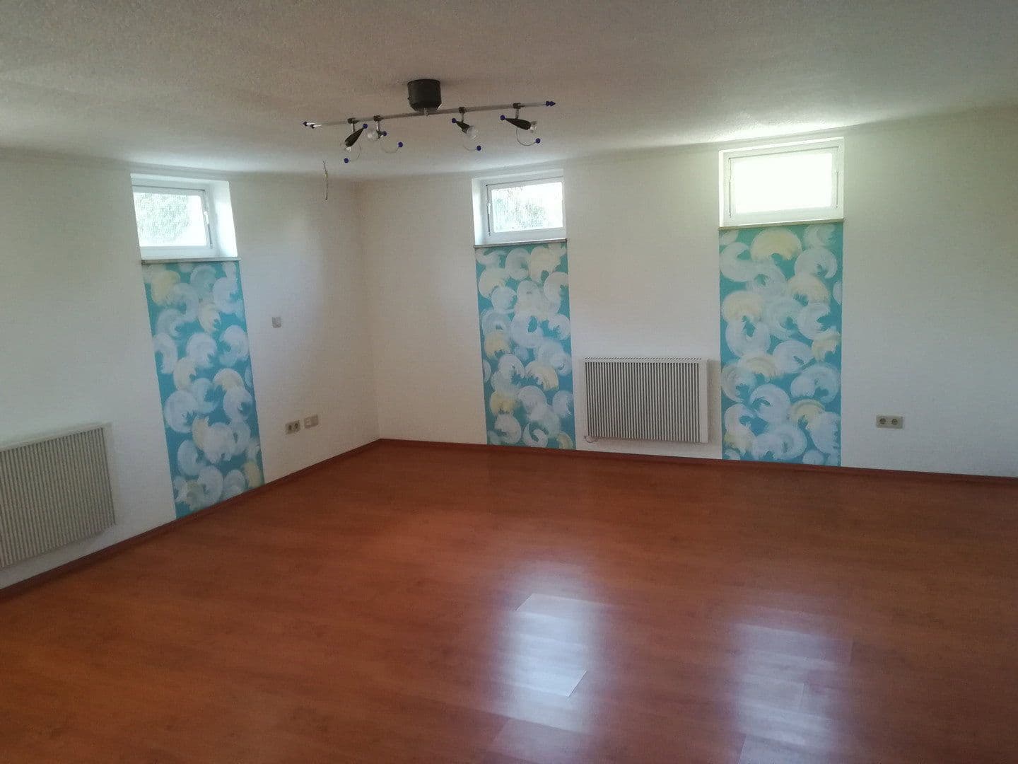 Pronájem bytu 3+1 110 m², Danziger Straße 11, Fürth, Bavorsko Pronájem bytu 3+1 110 m², Danziger Straße 11, Fürth, Bavorsko
