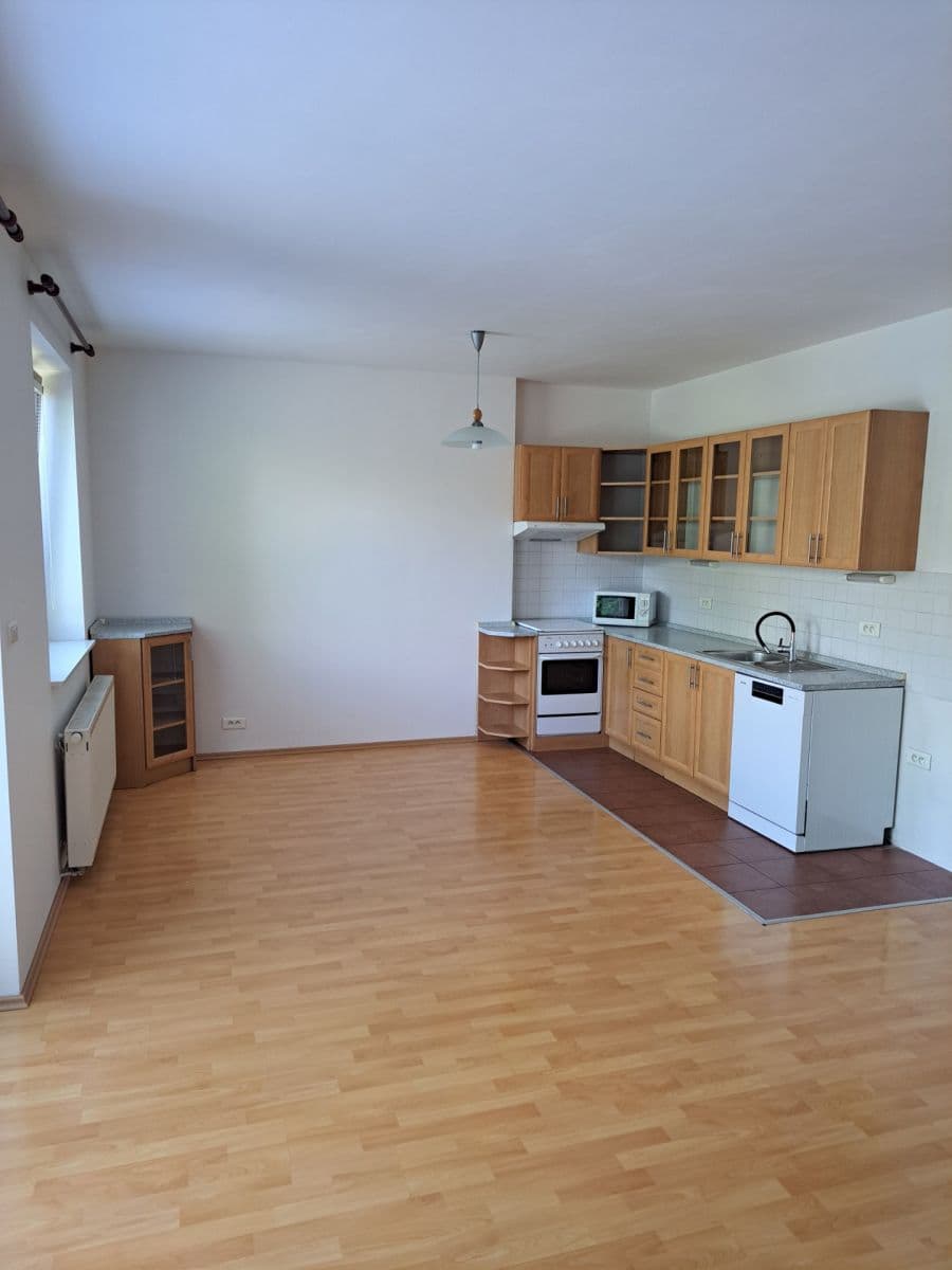 Pronájem domu 125 m², pozemek 212 m², Krylova, Zeleneč, Středočeský kraj Pronájem domu 125 m², pozemek 212 m², Krylova, Zeleneč, Středočeský kraj