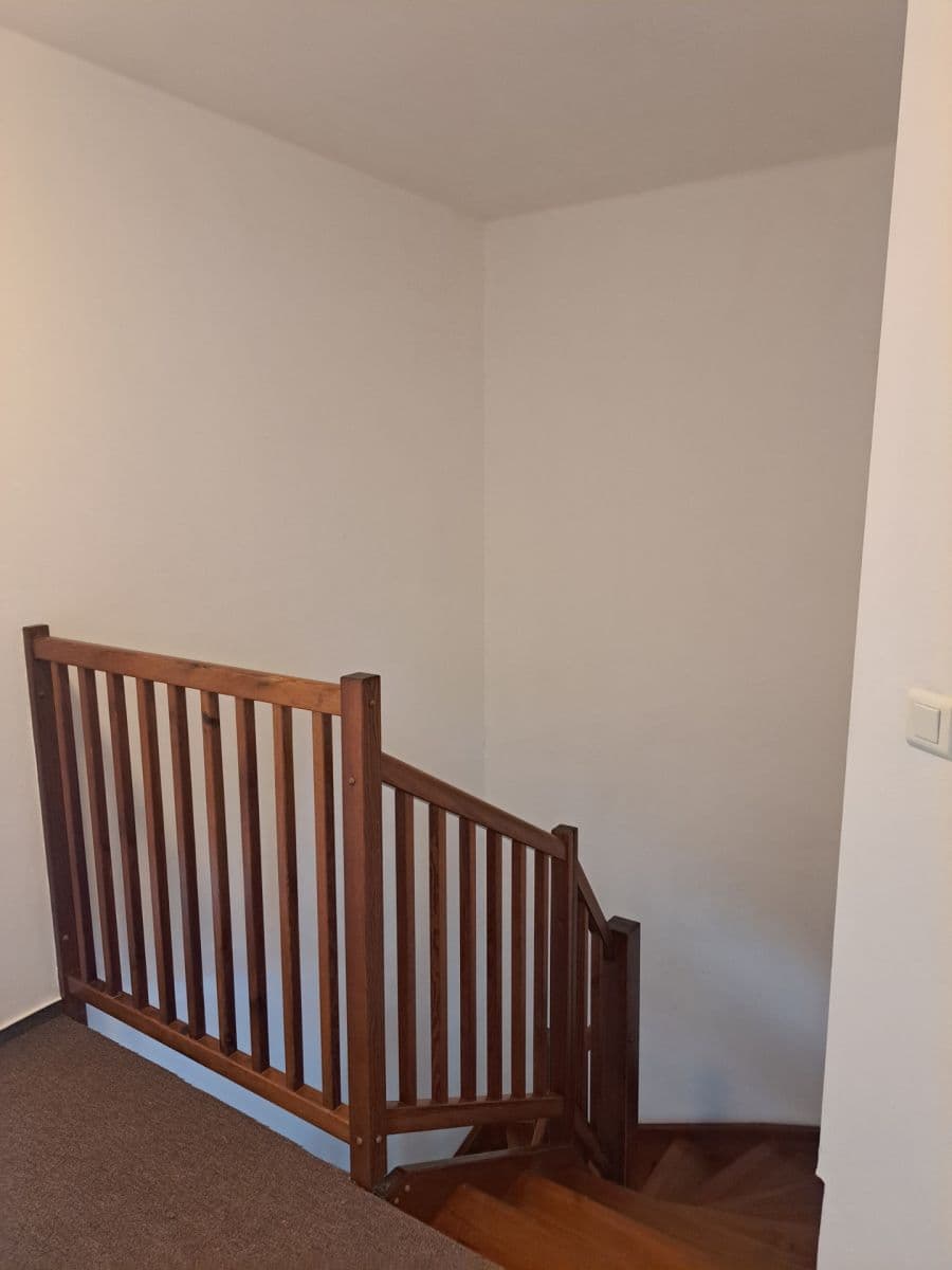 Pronájem domu 125 m², pozemek 212 m², Krylova, Zeleneč, Středočeský kraj Pronájem domu 125 m², pozemek 212 m², Krylova, Zeleneč, Středočeský kraj