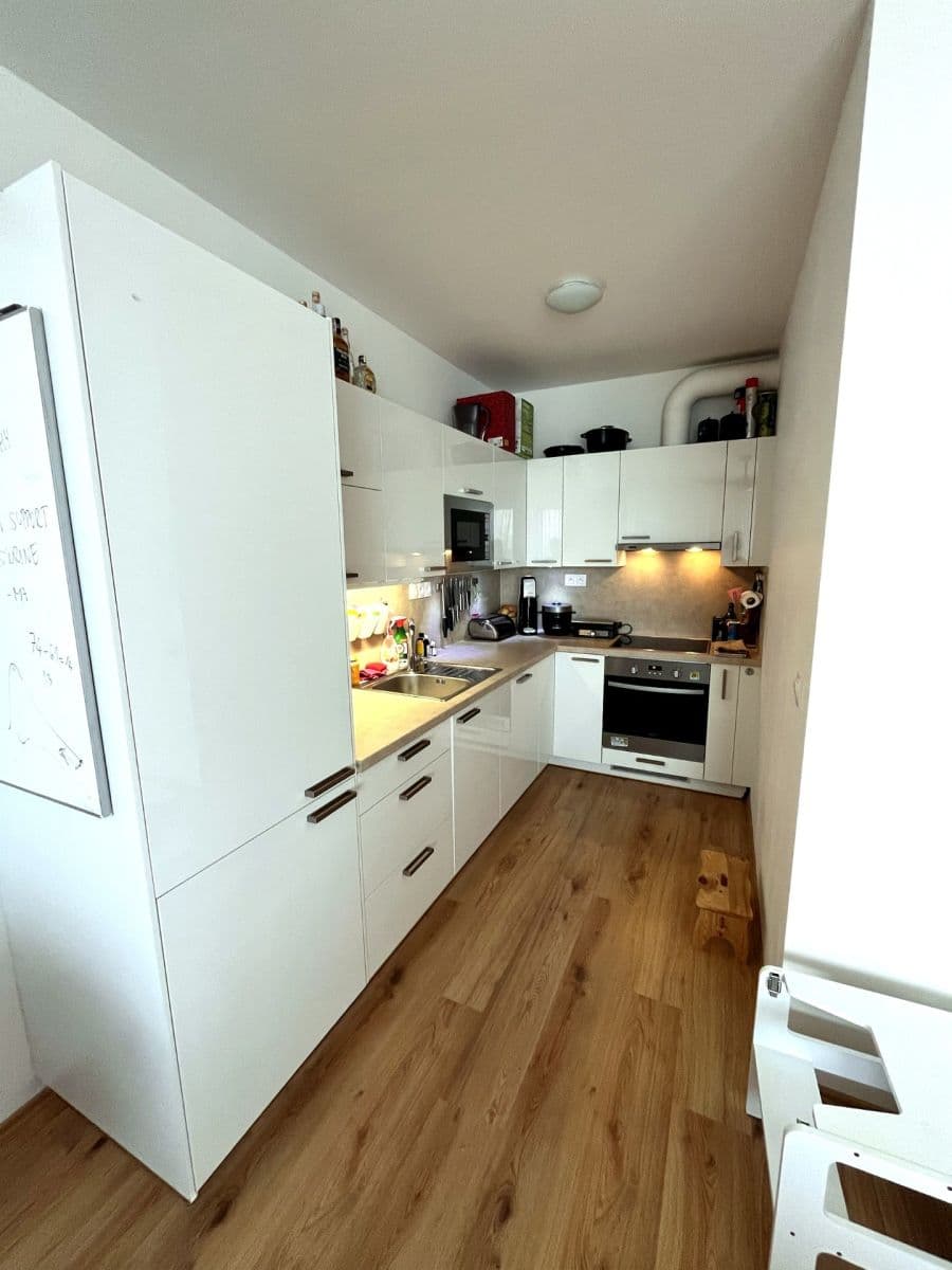 Pronájem bytu 3+kk 70 m², Miloše Havla, Praha, Praha Pronájem bytu 3+kk 70 m², Miloše Havla, Praha, Praha