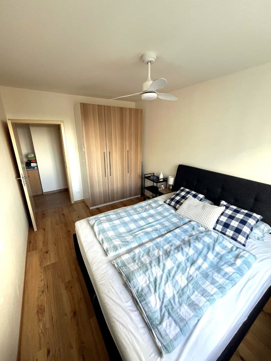 Pronájem bytu 3+kk 70 m², Miloše Havla, Praha, Praha Pronájem bytu 3+kk 70 m², Miloše Havla, Praha, Praha