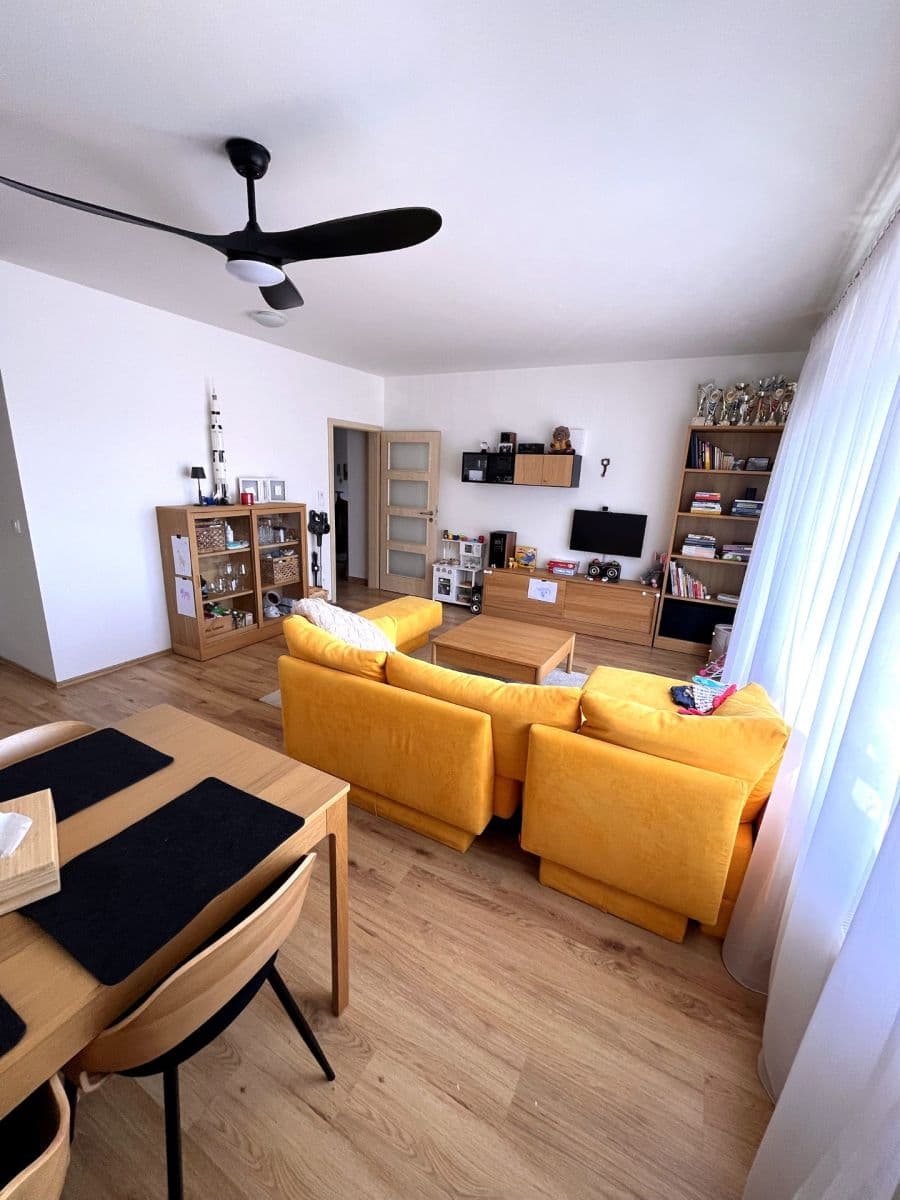 Pronájem bytu 3+kk 70 m², Miloše Havla, Praha, Praha Pronájem bytu 3+kk 70 m², Miloše Havla, Praha, Praha