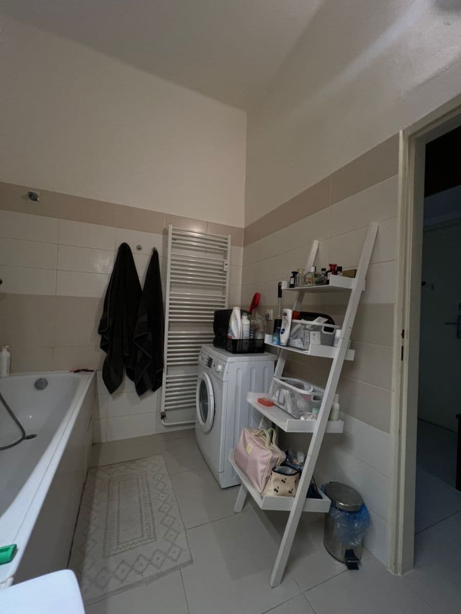 Pronájem bytu 2+kk 55 m², Mikovcova, Praha, Praha Pronájem bytu 2+kk 55 m², Mikovcova, Praha, Praha
