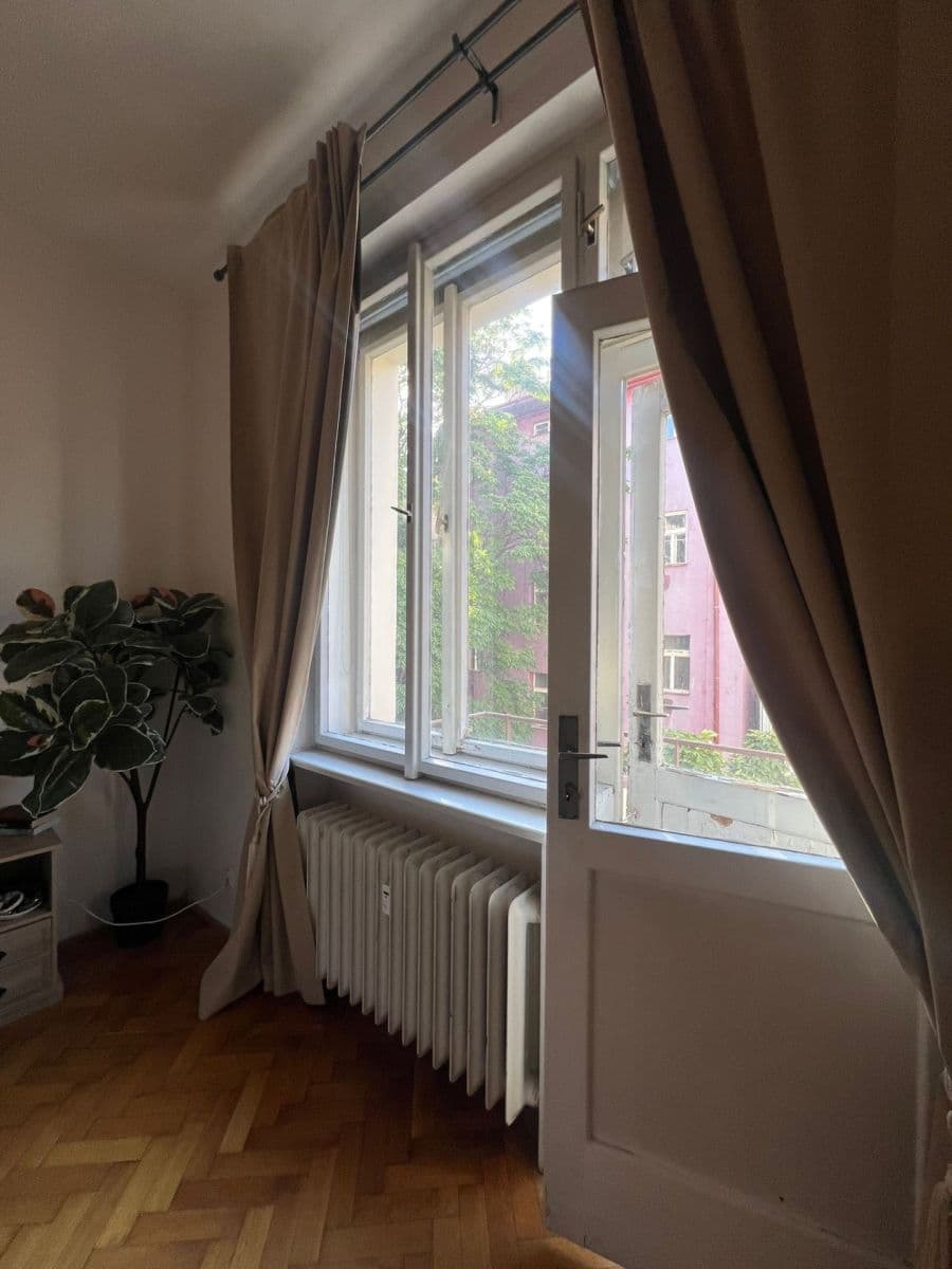 Pronájem bytu 2+kk 55 m², Mikovcova, Praha, Praha Pronájem bytu 2+kk 55 m², Mikovcova, Praha, Praha