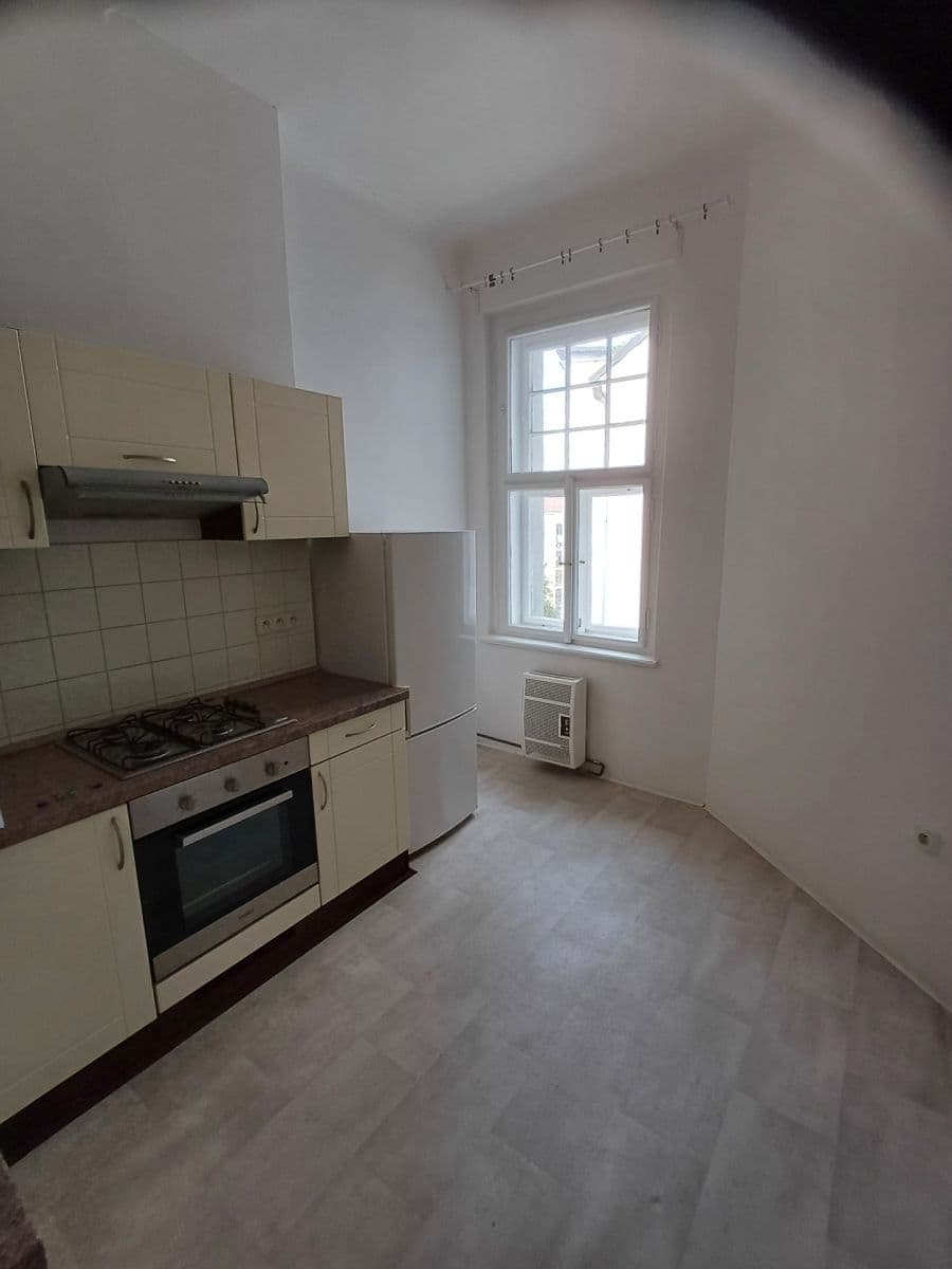 Pronájem bytu 2+kk 37 m², Madridská, Praha, Praha Pronájem bytu 2+kk 37 m², Madridská, Praha, Praha