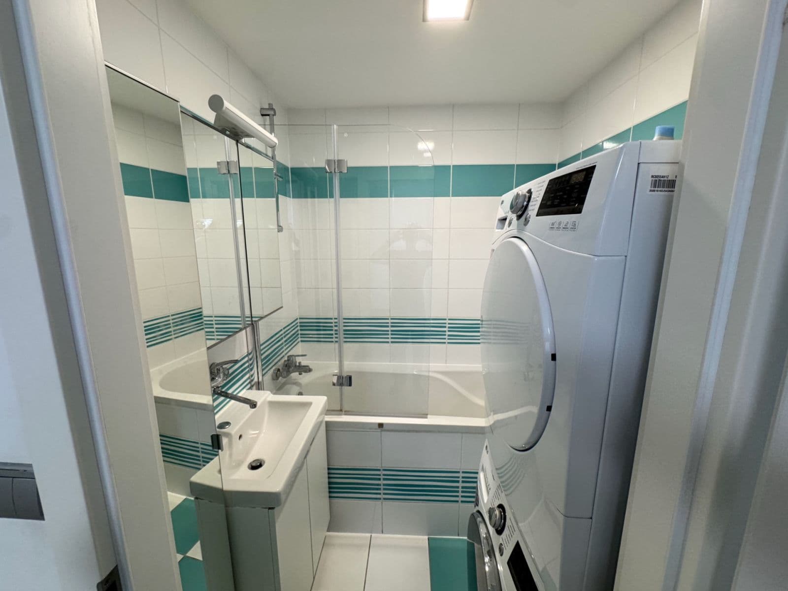 Pronájem bytu 3+1 65 m², Štichova, Praha, Praha Pronájem bytu 3+1 65 m², Štichova, Praha, Praha