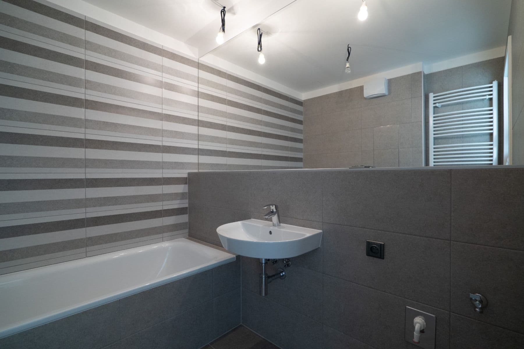 Prodej bytu 2+kk 51 m², Praha, Praha Prodej bytu 2+kk 51 m², Praha, Praha