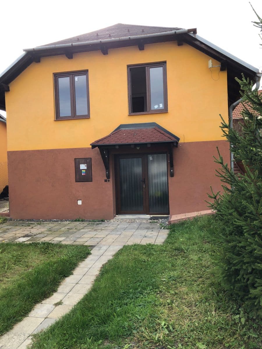 Pronájem domu 120 m², pozemek 250 m², Bílovecká, Opava, Moravskoslezský kraj Pronájem domu 120 m², pozemek 250 m², Bílovecká, Opava, Moravskoslezský kraj