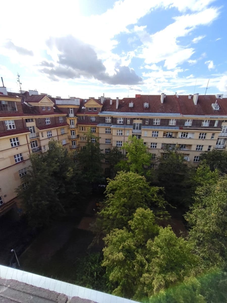 Pronájem bytu 1+kk 25 m², Jičínská, Praha, Praha Pronájem bytu 1+kk 25 m², Jičínská, Praha, Praha