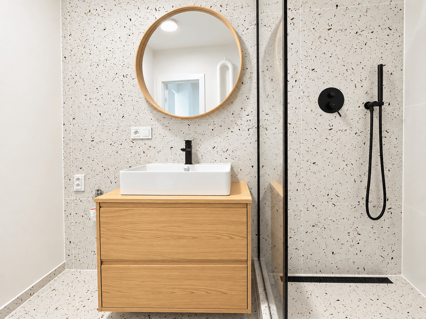 Prodej bytu 3+kk 57 m², 28. října, Neratovice, Středočeský kraj Prodej bytu 3+kk 57 m², 28. října, Neratovice, Středočeský kraj