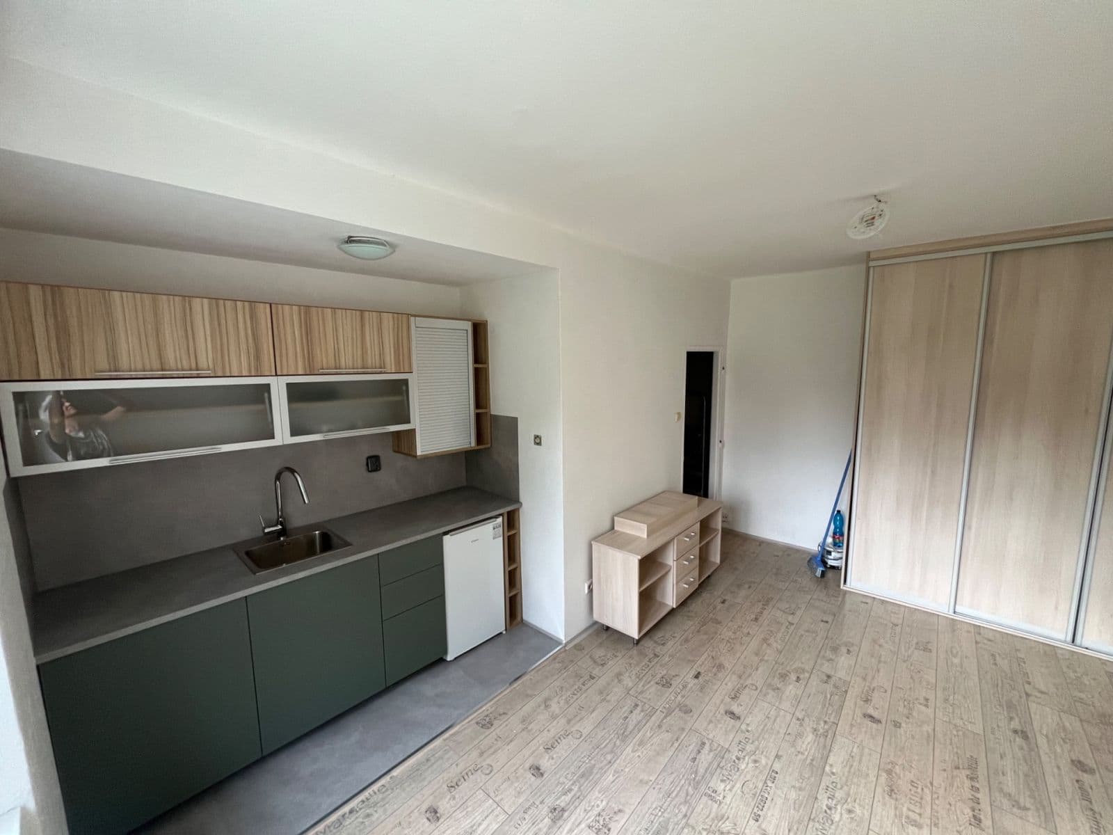 Pronájem bytu 1+kk 24 m², Hlavní třída, Ostrava, Moravskoslezský kraj Pronájem bytu 1+kk 24 m², Hlavní třída, Ostrava, Moravskoslezský kraj