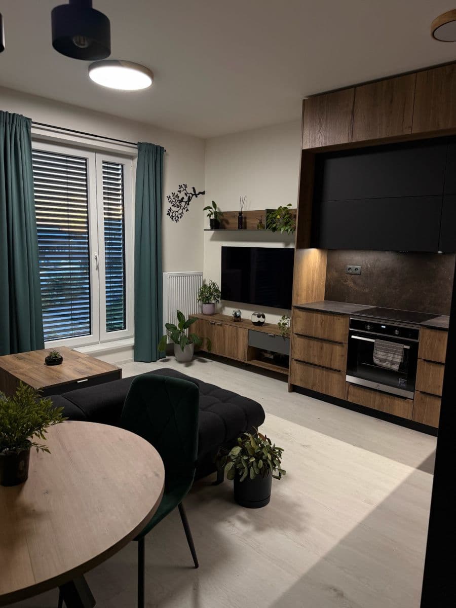 Pronájem bytu 3+kk 63 m², Augustina Lukeše, Brandýs nad Labem-Stará Boleslav, Středočeský kraj Pronájem bytu 3+kk 63 m², Augustina Lukeše, Brandýs nad Labem-Stará Boleslav, Středočeský kraj