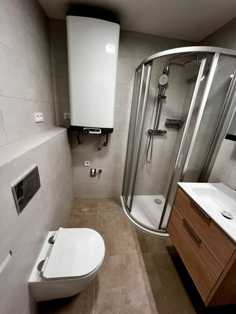Pronájem bytu 2+kk 38 m², Nad Buďánkami I, Praha, Praha Pronájem bytu 2+kk 38 m², Nad Buďánkami I, Praha, Praha