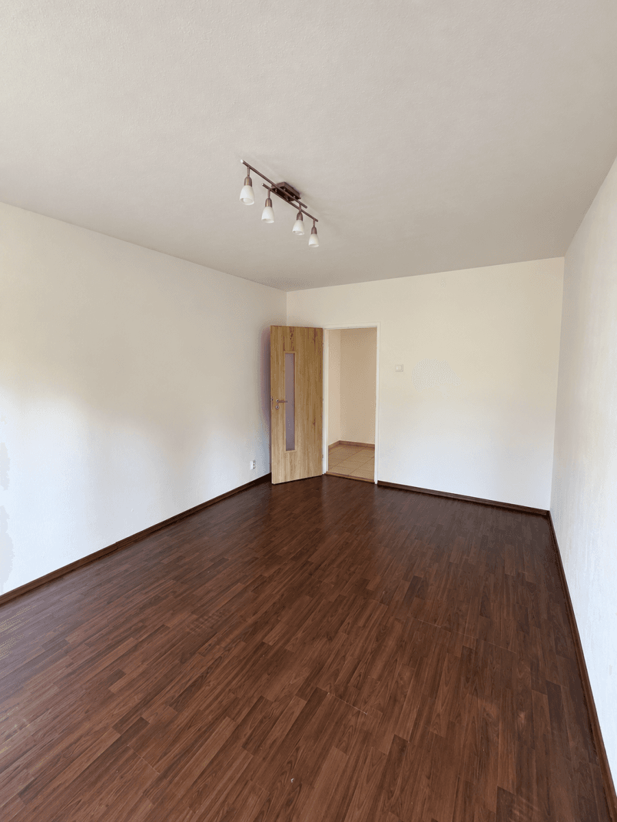 Prodej bytu 3+1 55 m², Varnsdorfská, Praha, Praha Prodej bytu 3+1 55 m², Varnsdorfská, Praha, Praha