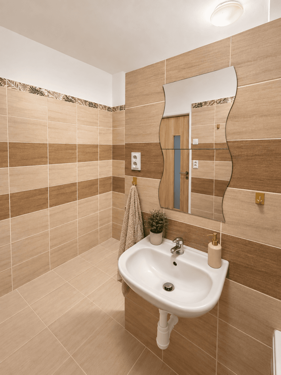 Prodej bytu 3+1 55 m², Varnsdorfská, Praha, Praha Prodej bytu 3+1 55 m², Varnsdorfská, Praha, Praha