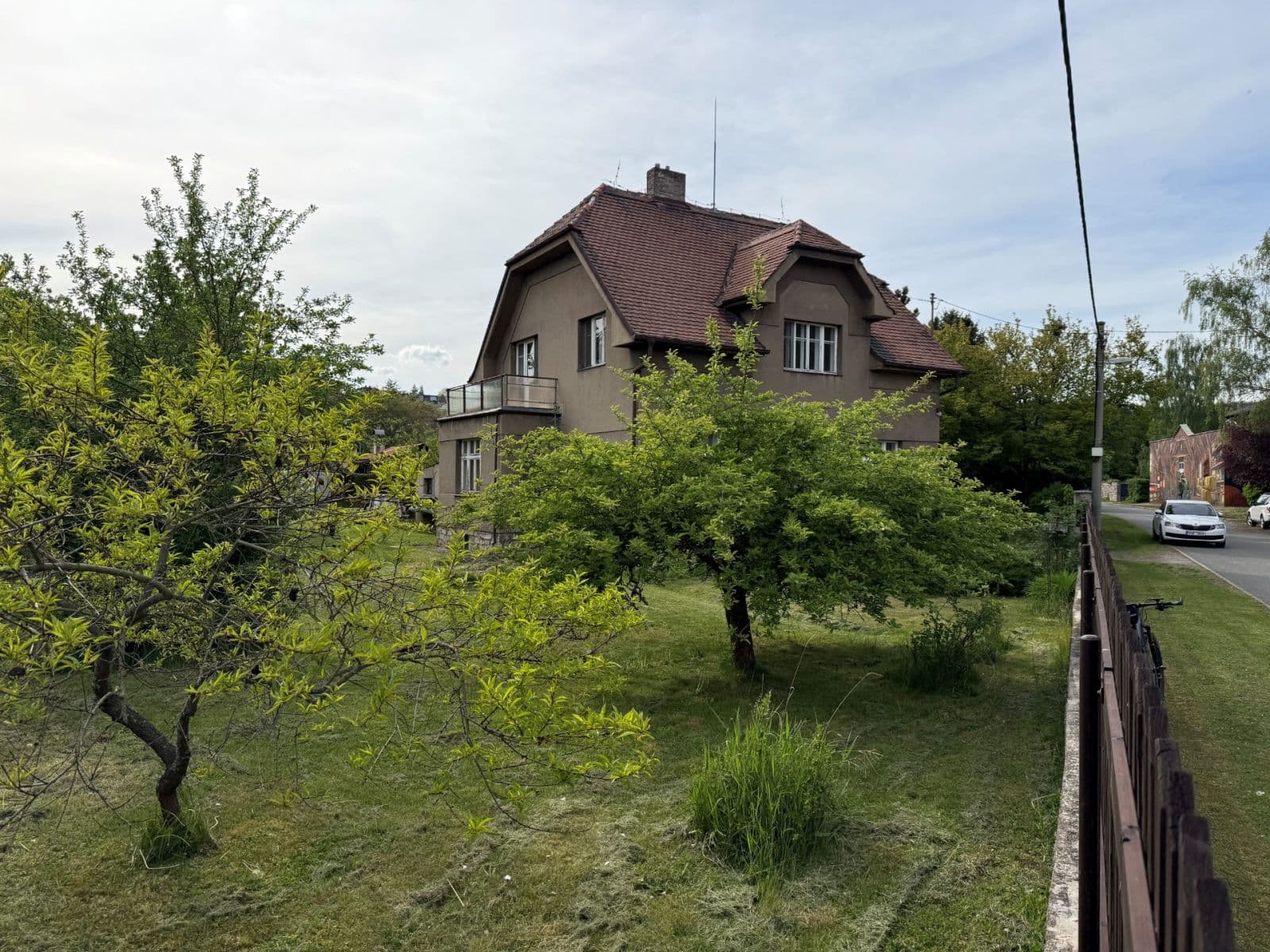 Pronájem domu 200 m², pozemek 1.200 m², Topolská, Černošice, Středočeský kraj Pronájem domu 200 m², pozemek 1.200 m², Topolská, Černošice, Středočeský kraj