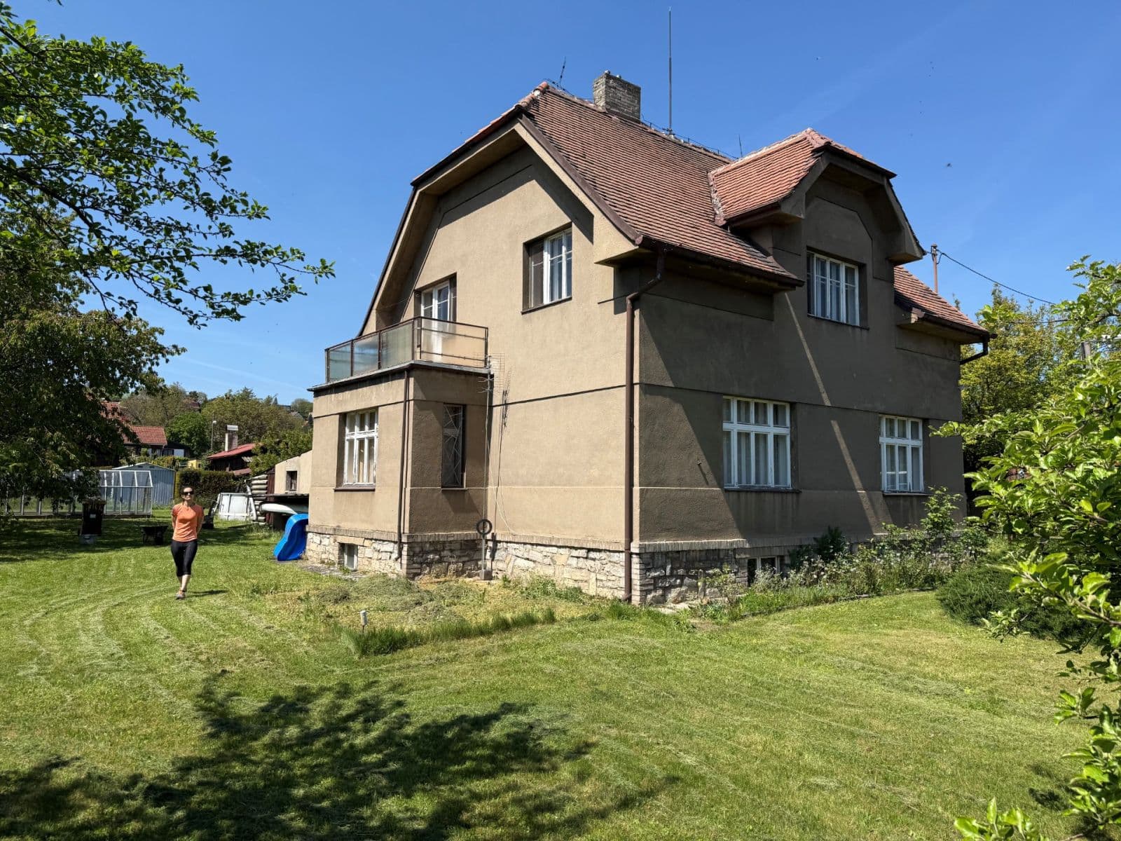 Pronájem domu 200 m², pozemek 1.200 m², Topolská, Černošice, Středočeský kraj Pronájem domu 200 m², pozemek 1.200 m², Topolská, Černošice, Středočeský kraj