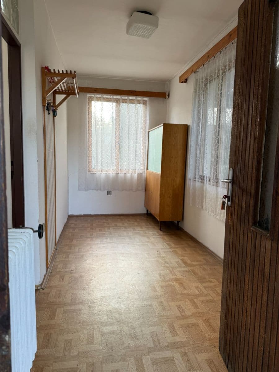 Pronájem domu 200 m², pozemek 1.200 m², Topolská, Černošice, Středočeský kraj Pronájem domu 200 m², pozemek 1.200 m², Topolská, Černošice, Středočeský kraj