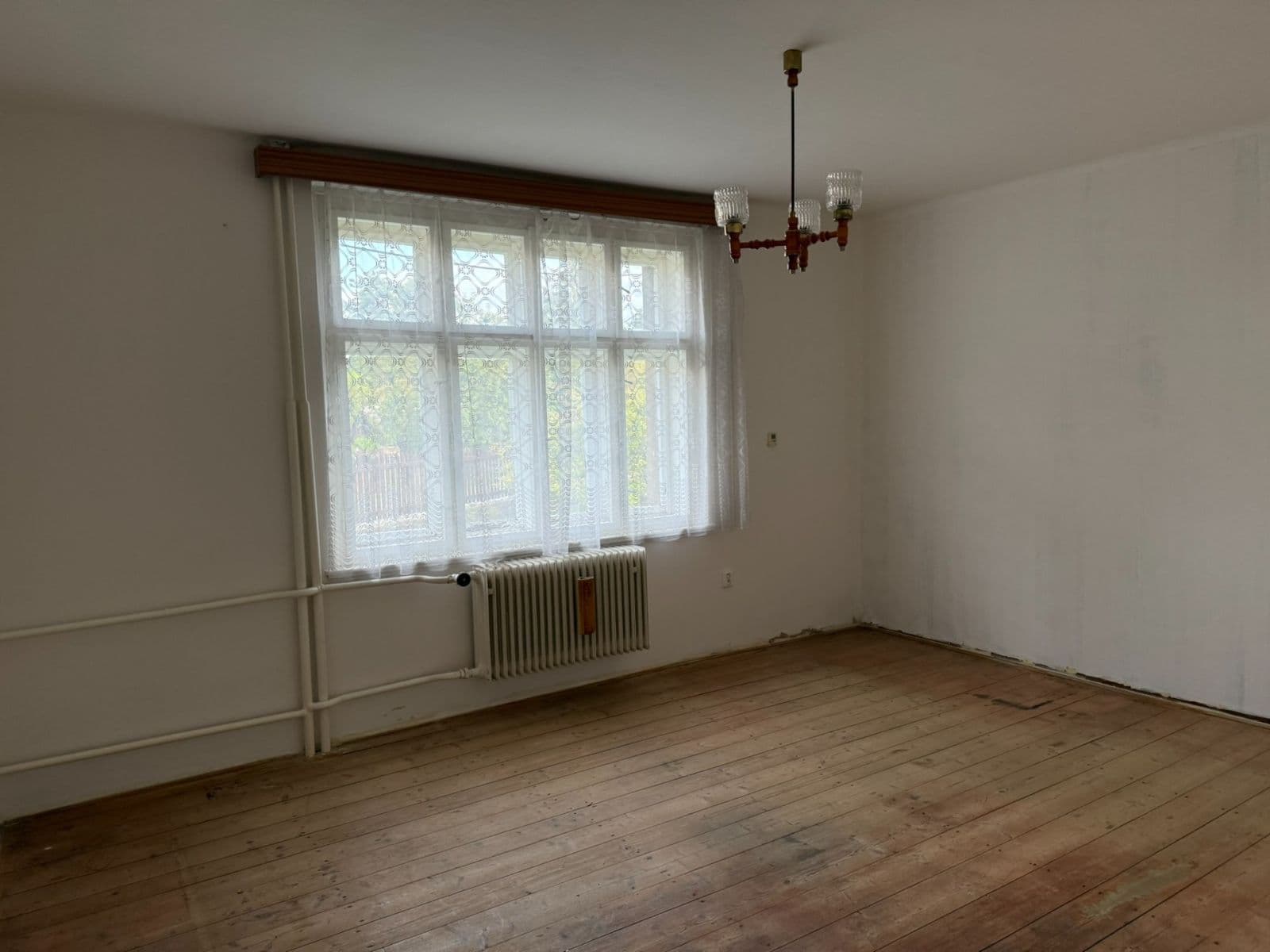 Pronájem domu 200 m², pozemek 1.200 m², Topolská, Černošice, Středočeský kraj Pronájem domu 200 m², pozemek 1.200 m², Topolská, Černošice, Středočeský kraj