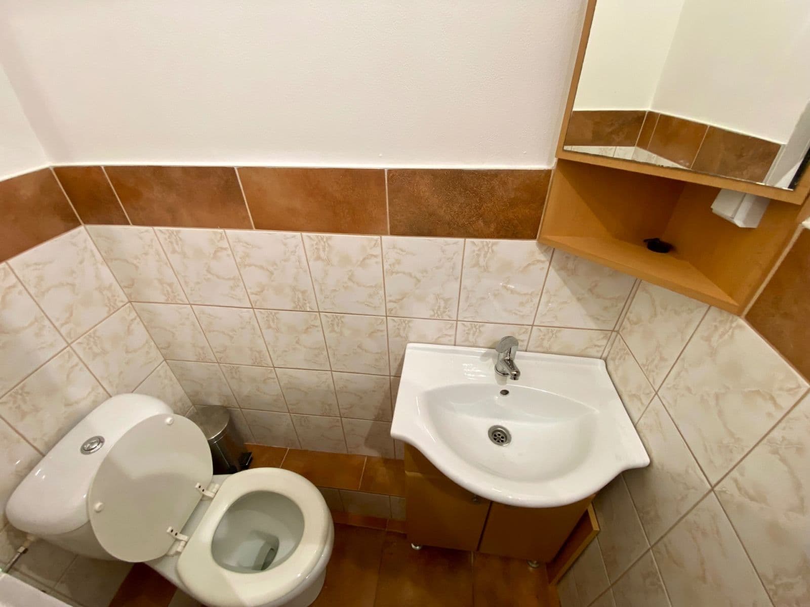 Pronájem bytu 1+kk 22 m², Kuželova, Praha, Praha Pronájem bytu 1+kk 22 m², Kuželova, Praha, Praha
