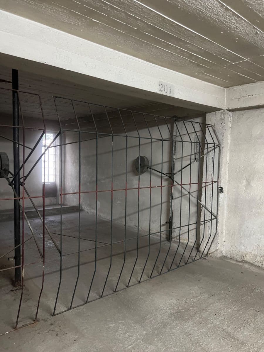 Pronájem garáže 15 m², Jihlavská, Praha, Praha Pronájem garáže 15 m², Jihlavská, Praha, Praha