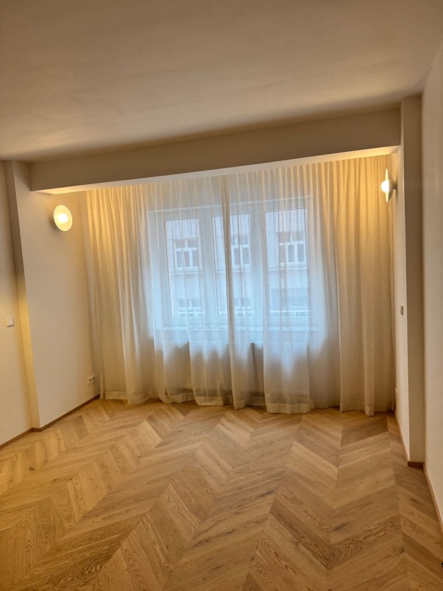 Pronájem bytu 2+kk 46 m², Viklefova, Praha, Praha Pronájem bytu 2+kk 46 m², Viklefova, Praha, Praha