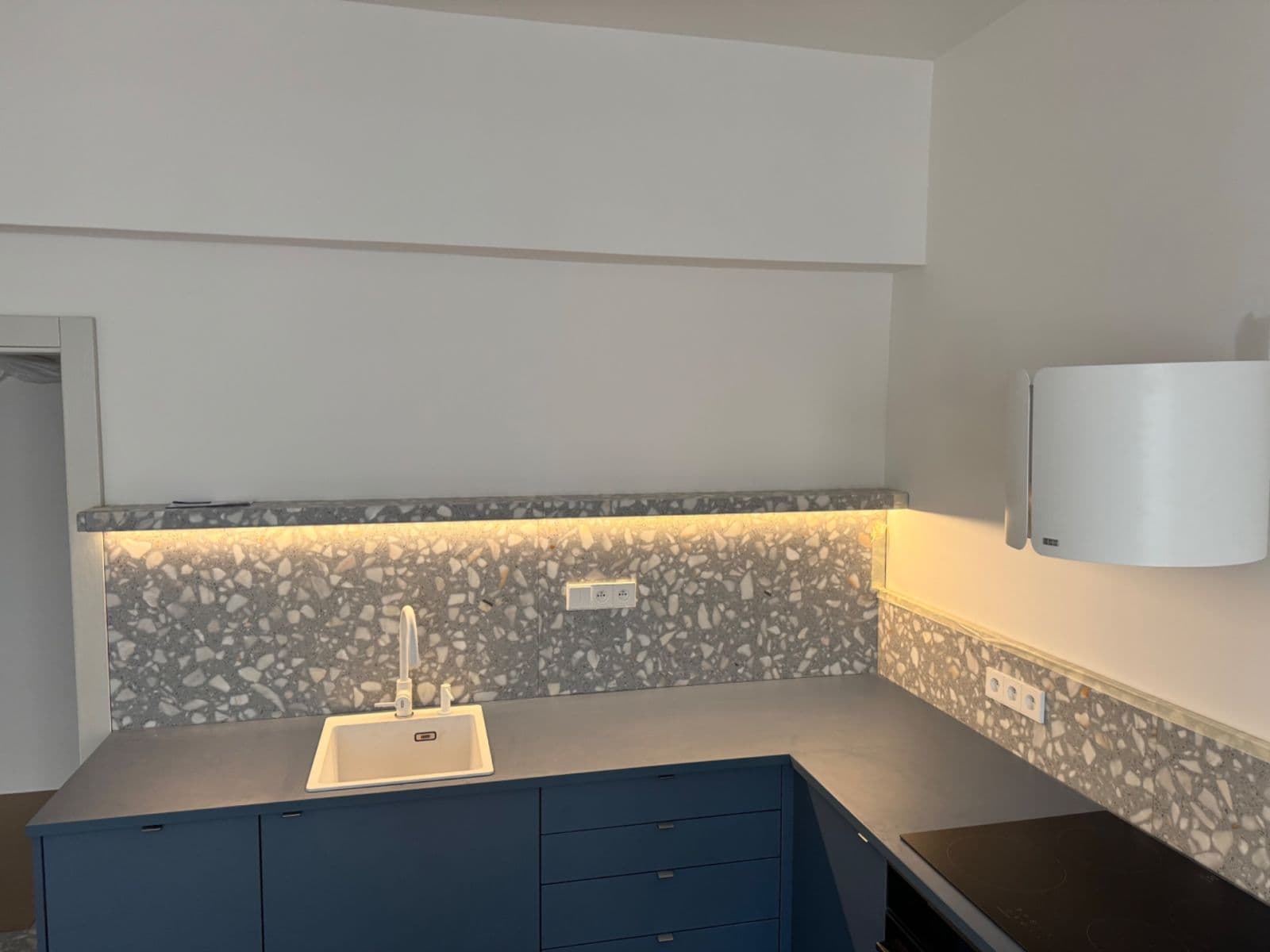 Pronájem bytu 2+kk 46 m², Viklefova, Praha, Praha Pronájem bytu 2+kk 46 m², Viklefova, Praha, Praha
