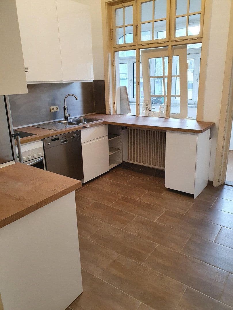 Pronájem bytu 3+1 113 m², Neu-Ulm, Bavorsko Pronájem bytu 3+1 113 m², Neu-Ulm, Bavorsko
