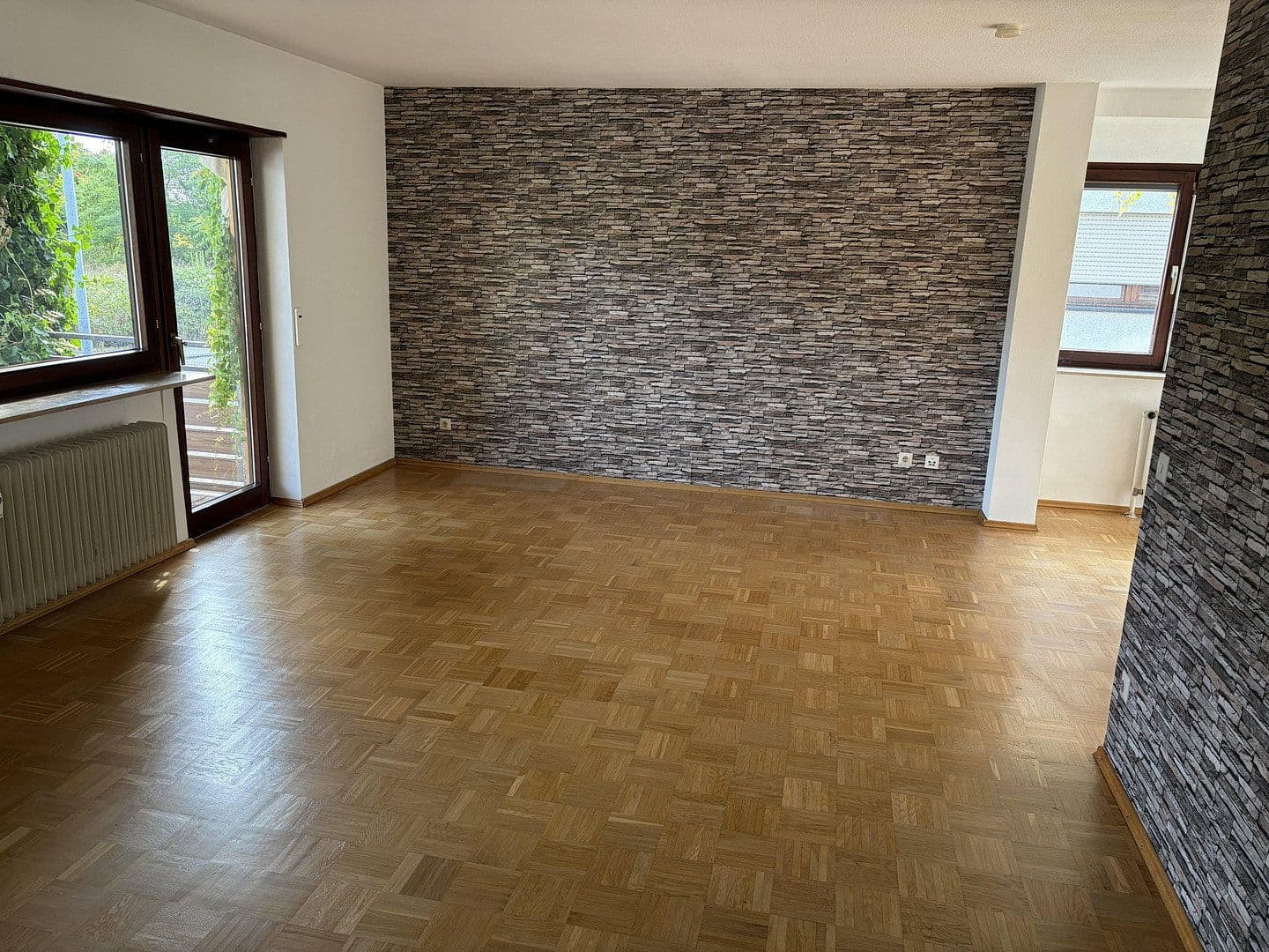 Pronájem bytu 3+1 96 m², Im Merkelgrund 5, Brühl, Bádensko-Württembersko Pronájem bytu 3+1 96 m², Im Merkelgrund 5, Brühl, Bádensko-Württembersko