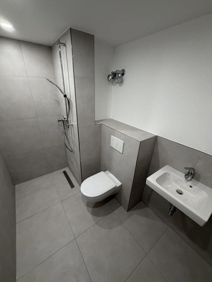 Pronájem bytu 3+1 96 m², Im Merkelgrund 5, Brühl, Bádensko-Württembersko Pronájem bytu 3+1 96 m², Im Merkelgrund 5, Brühl, Bádensko-Württembersko