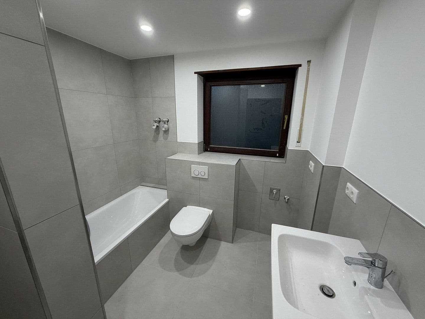 Pronájem bytu 3+1 96 m², Im Merkelgrund 5, Brühl, Bádensko-Württembersko Pronájem bytu 3+1 96 m², Im Merkelgrund 5, Brühl, Bádensko-Württembersko
