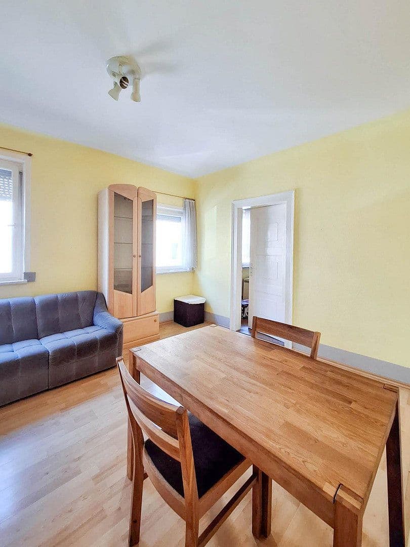 Pronájem bytu 3+1 61 m², Rieslingstraße 4, Esslingen am Neckar, Bádensko-Württembersko Pronájem bytu 3+1 61 m², Rieslingstraße 4, Esslingen am Neckar, Bádensko-Württembersko