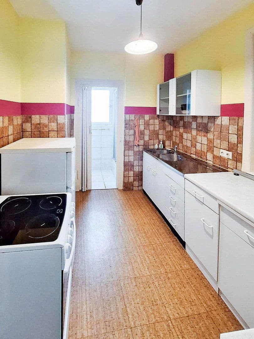 Pronájem bytu 3+1 61 m², Rieslingstraße 4, Esslingen am Neckar, Bádensko-Württembersko Pronájem bytu 3+1 61 m², Rieslingstraße 4, Esslingen am Neckar, Bádensko-Württembersko