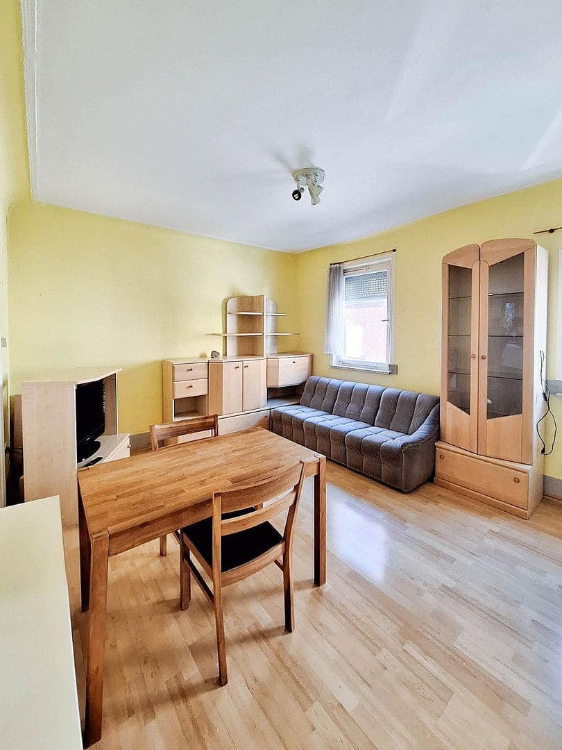 Pronájem bytu 3+1 61 m², Rieslingstraße 4, Esslingen am Neckar, Bádensko-Württembersko Pronájem bytu 3+1 61 m², Rieslingstraße 4, Esslingen am Neckar, Bádensko-Württembersko