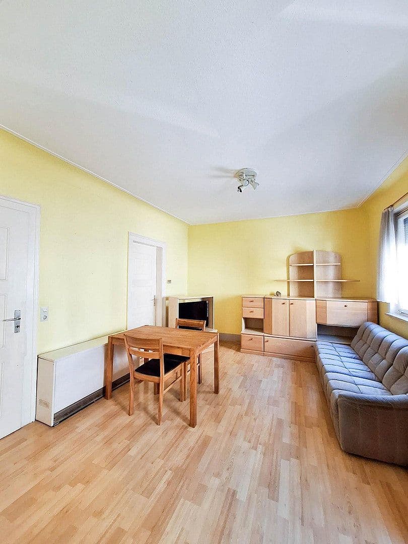 Pronájem bytu 3+1 61 m², Rieslingstraße 4, Esslingen am Neckar, Bádensko-Württembersko Pronájem bytu 3+1 61 m², Rieslingstraße 4, Esslingen am Neckar, Bádensko-Württembersko