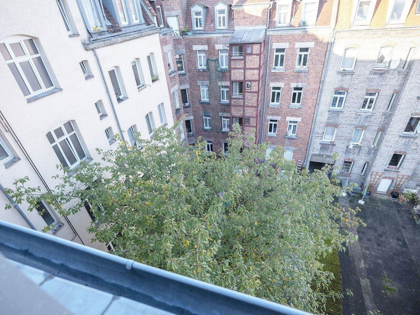 Pronájem bytu 4+1 104 m², Leopoldstrasse 8, Nürnberg, Bavorsko Pronájem bytu 4+1 104 m², Leopoldstrasse 8, Nürnberg, Bavorsko