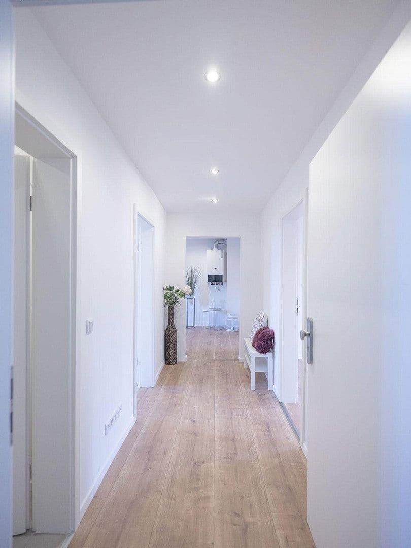 Pronájem bytu 4+1 104 m², Leopoldstrasse 8, Nürnberg, Bavorsko Pronájem bytu 4+1 104 m², Leopoldstrasse 8, Nürnberg, Bavorsko