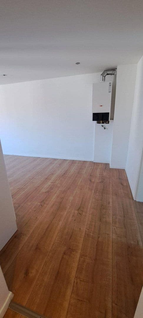 Pronájem bytu 4+1 104 m², Leopoldstrasse 8, Nürnberg, Bavorsko Pronájem bytu 4+1 104 m², Leopoldstrasse 8, Nürnberg, Bavorsko