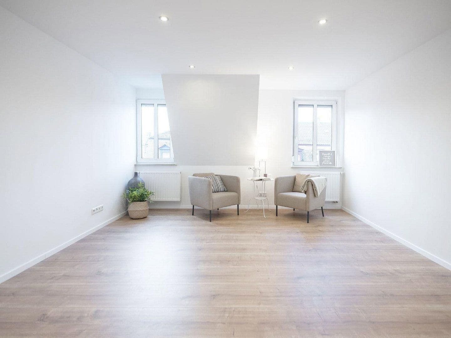 Pronájem bytu 4+1 104 m², Leopoldstrasse 8, Nürnberg, Bavorsko Pronájem bytu 4+1 104 m², Leopoldstrasse 8, Nürnberg, Bavorsko