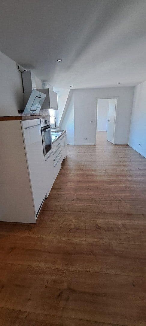 Pronájem bytu 4+1 104 m², Leopoldstrasse 8, Nürnberg, Bavorsko Pronájem bytu 4+1 104 m², Leopoldstrasse 8, Nürnberg, Bavorsko