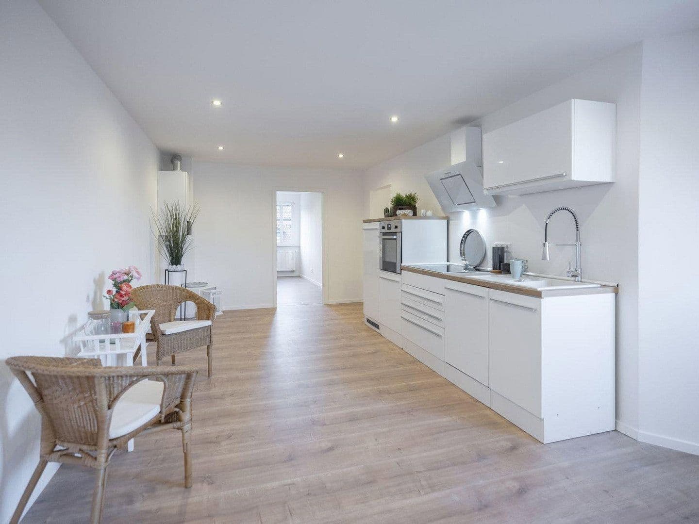Pronájem bytu 4+1 104 m², Leopoldstrasse 8, Nürnberg, Bavorsko Pronájem bytu 4+1 104 m², Leopoldstrasse 8, Nürnberg, Bavorsko