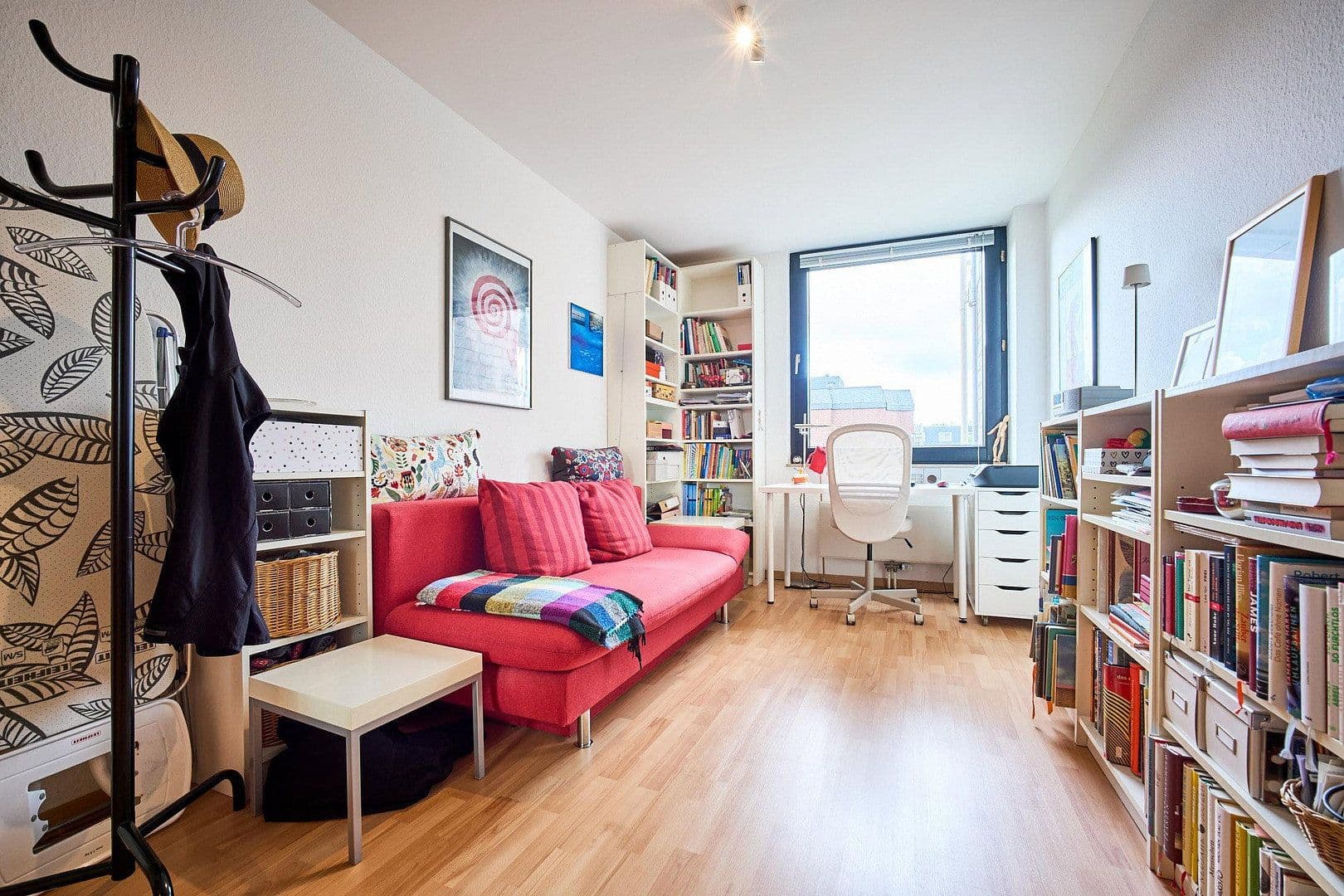 Prodej bytu 3+1 93 m², Düsseldorf, Severní Porýní-Vestfálsko Prodej bytu 3+1 93 m², Düsseldorf, Severní Porýní-Vestfálsko