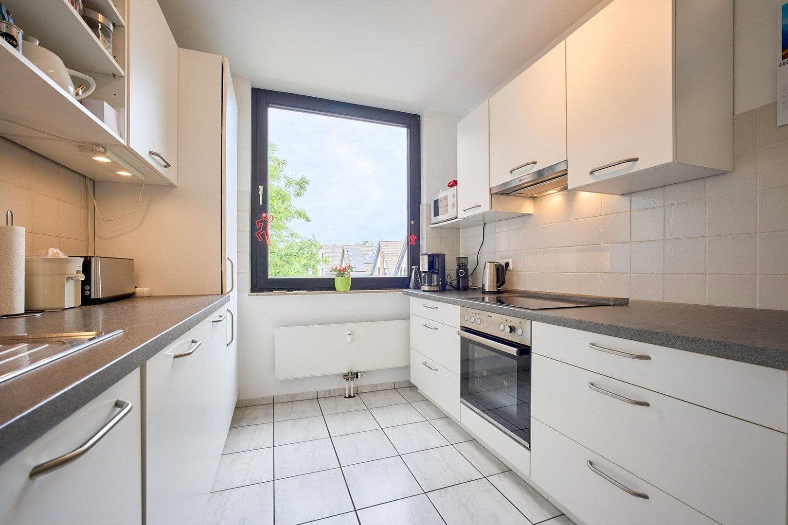 Prodej bytu 3+1 93 m², Düsseldorf, Severní Porýní-Vestfálsko Prodej bytu 3+1 93 m², Düsseldorf, Severní Porýní-Vestfálsko