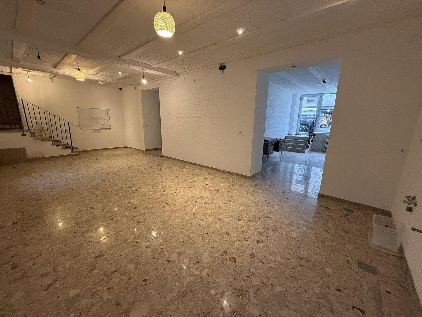 Pronájem kanceláře 85 m², Untere Vorstadt 26, Tuttlingen, Bádensko-Württembersko Pronájem kanceláře 85 m², Untere Vorstadt 26, Tuttlingen, Bádensko-Württembersko