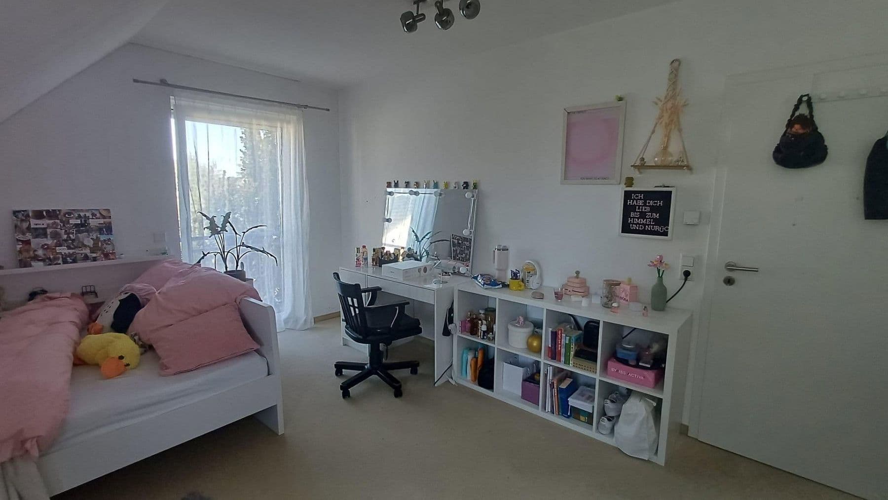Prodej domu 125 m², pozemek 606 m², Oberschweinbach, Bavorsko Prodej domu 125 m², pozemek 606 m², Oberschweinbach, Bavorsko