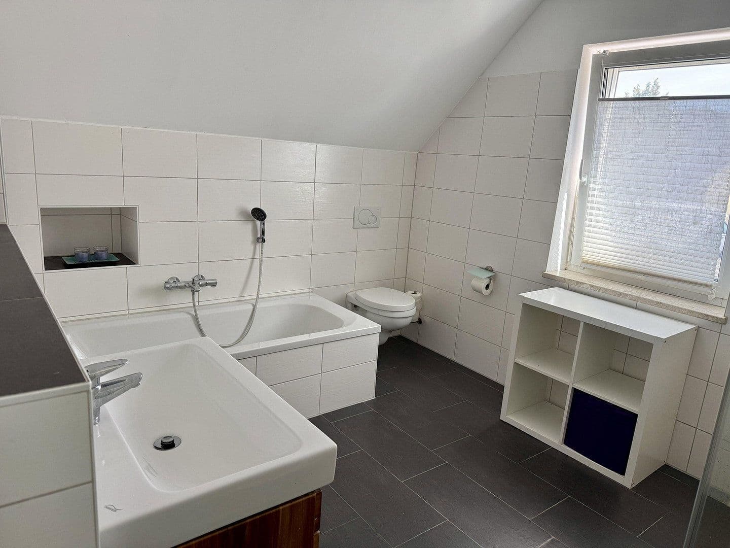 Prodej domu 125 m², pozemek 606 m², Oberschweinbach, Bavorsko Prodej domu 125 m², pozemek 606 m², Oberschweinbach, Bavorsko