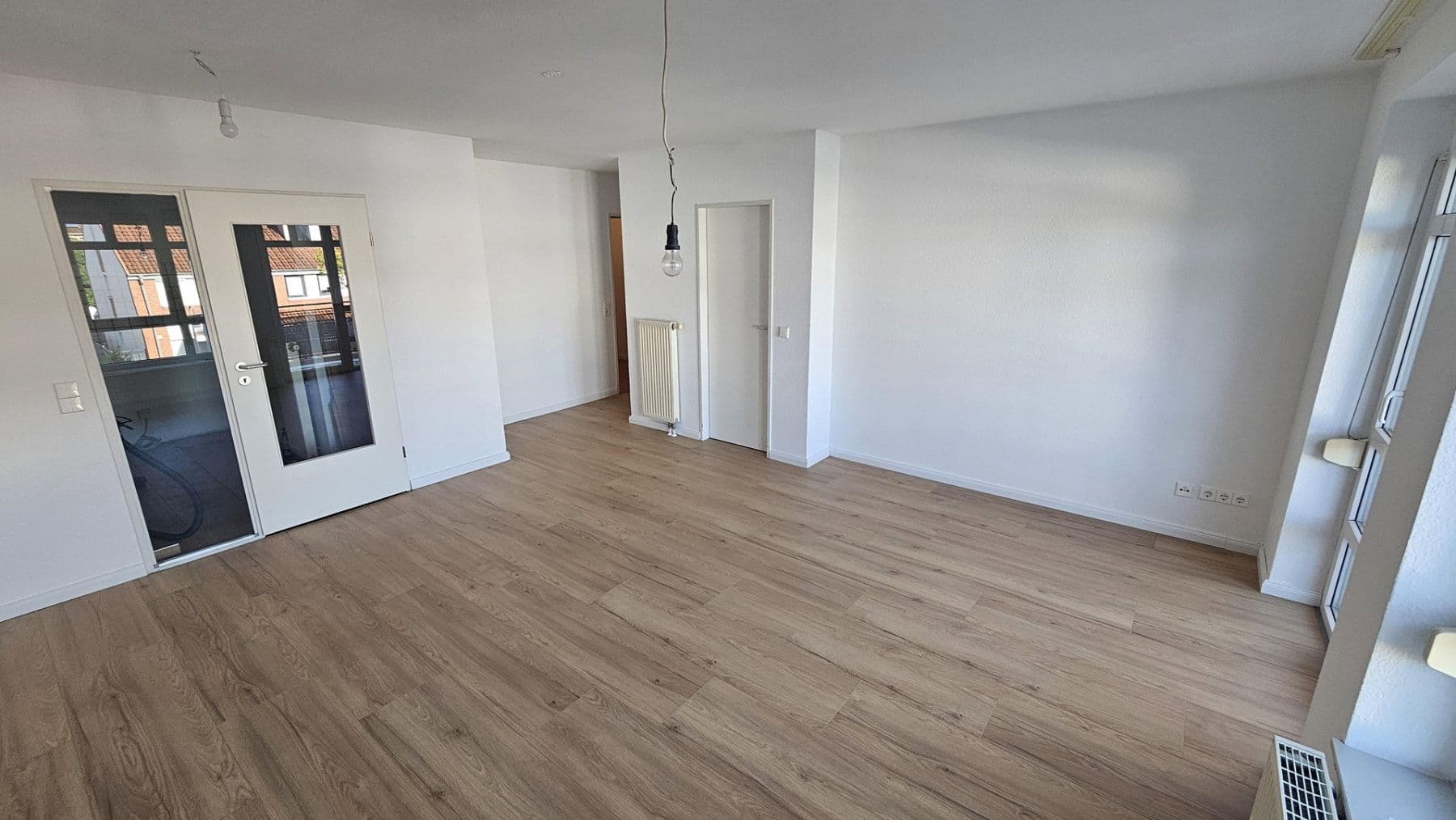 Pronájem bytu 2+1 59 m², Bremen, Bremen Pronájem bytu 2+1 59 m², Bremen, Bremen
