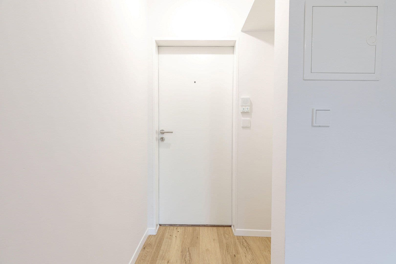 Pronájem bytu 1+1 18 m², Sachranger Str. 5, München, Bavorsko Pronájem bytu 1+1 18 m², Sachranger Str. 5, München, Bavorsko