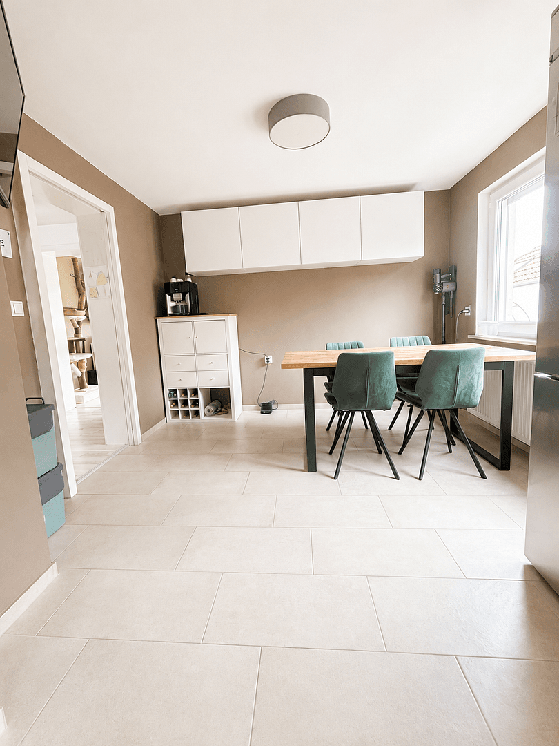 Prodej domu 120 m², pozemek 419 m², Weinstr. 47, Oberderdingen, Bádensko-Württembersko Prodej domu 120 m², pozemek 419 m², Weinstr. 47, Oberderdingen, Bádensko-Württembersko