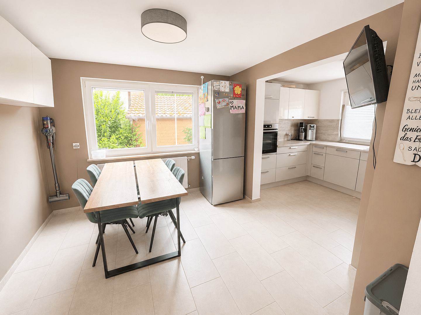 Prodej domu 120 m², pozemek 419 m², Weinstr. 47, Oberderdingen, Bádensko-Württembersko Prodej domu 120 m², pozemek 419 m², Weinstr. 47, Oberderdingen, Bádensko-Württembersko